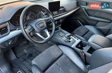 Внедорожник / Кроссовер Audi Q5 2017 в 