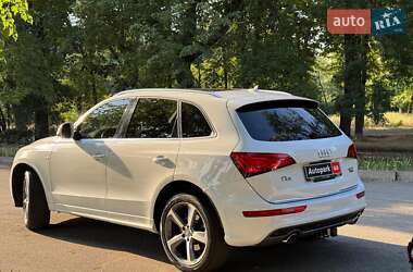 Внедорожник / Кроссовер Audi Q5 2016 в 