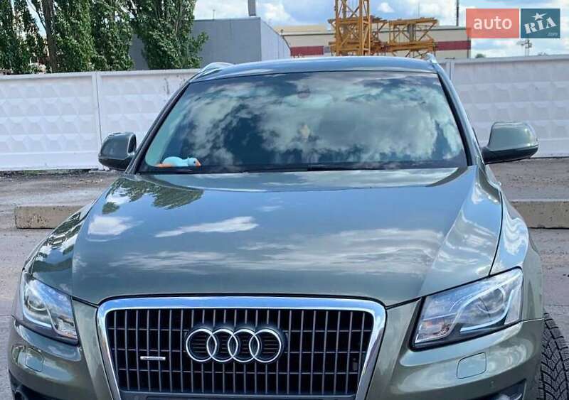 Позашляховик / Кросовер Audi Q5 2011 в Києві