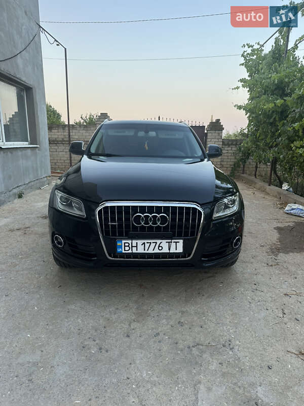 Позашляховик / Кросовер Audi Q5 2014 в 