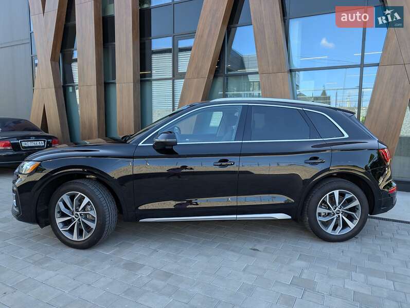 Позашляховик / Кросовер Audi Q5 2020 в Луцьку