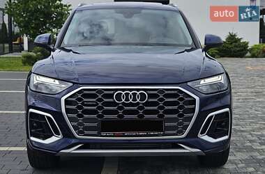 Внедорожник / Кроссовер Audi Q5 2022 в 