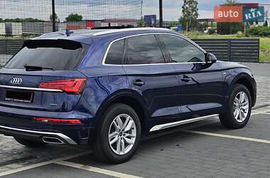 Внедорожник / Кроссовер Audi Q5 2022 в 