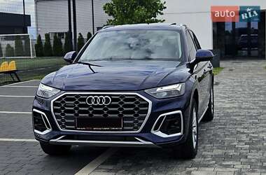 Внедорожник / Кроссовер Audi Q5 2022 в 