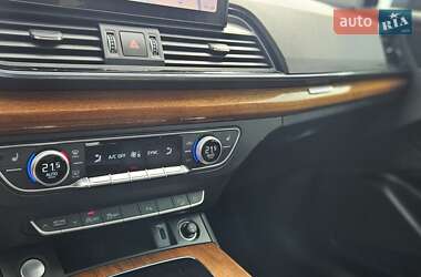 Внедорожник / Кроссовер Audi Q5 2022 в 