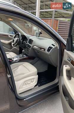 Внедорожник / Кроссовер Audi Q5 2012 в 