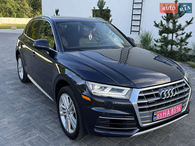 Позашляховик / Кросовер Audi Q5 2018 в Луцьку