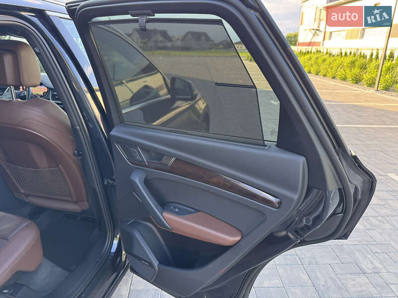 Позашляховик / Кросовер Audi Q5 2018 в Луцьку