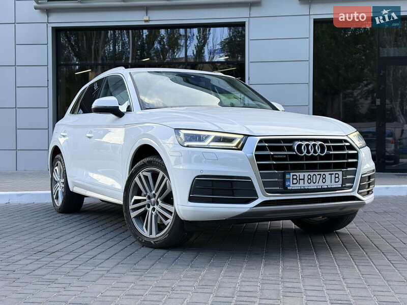 Позашляховик / Кросовер Audi Q5 2017 в Одесі