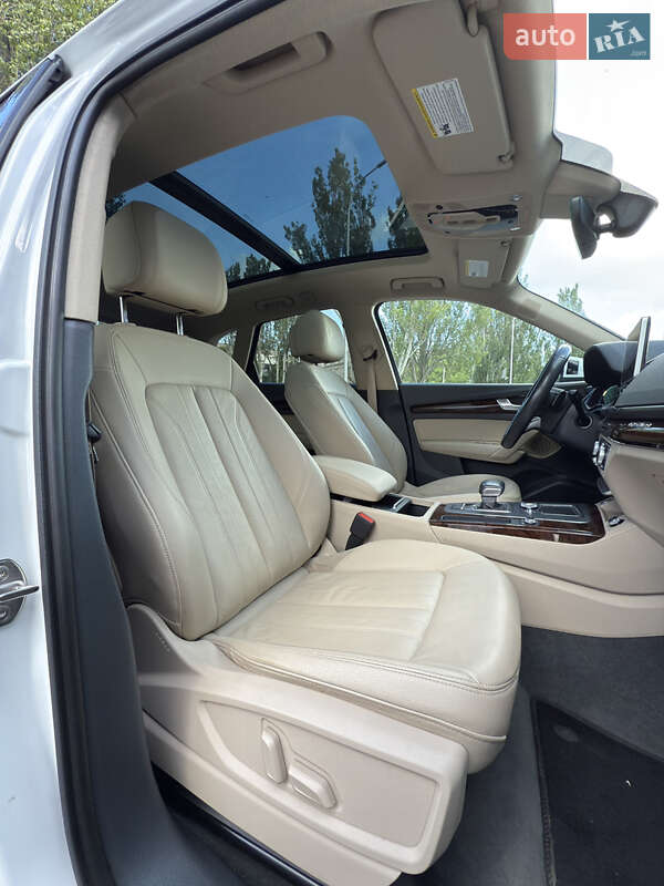 Позашляховик / Кросовер Audi Q5 2017 в Одесі