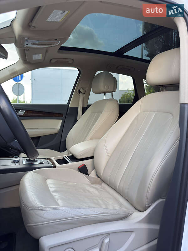 Позашляховик / Кросовер Audi Q5 2017 в Одесі