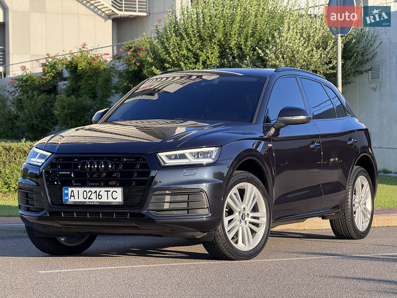 Позашляховик / Кросовер Audi Q5 2017 в 