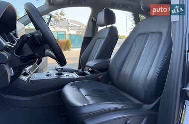 Позашляховик / Кросовер Audi Q5 2017 в 