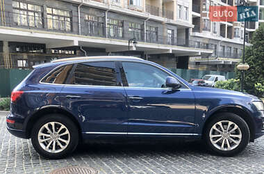 Позашляховик / Кросовер Audi Q5 2016 в 