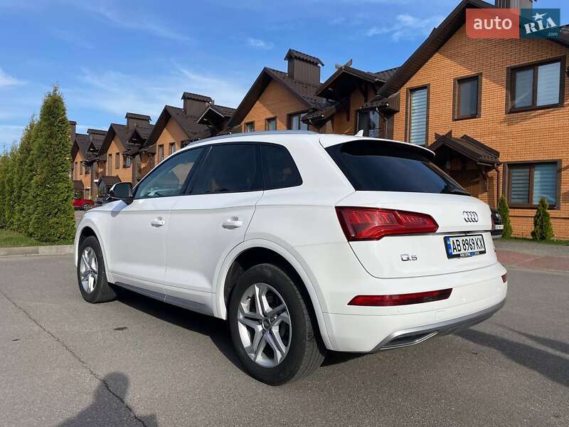 Позашляховик / Кросовер Audi Q5 2018 в Вінниці