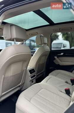Внедорожник / Кроссовер Audi Q5 2017 в 