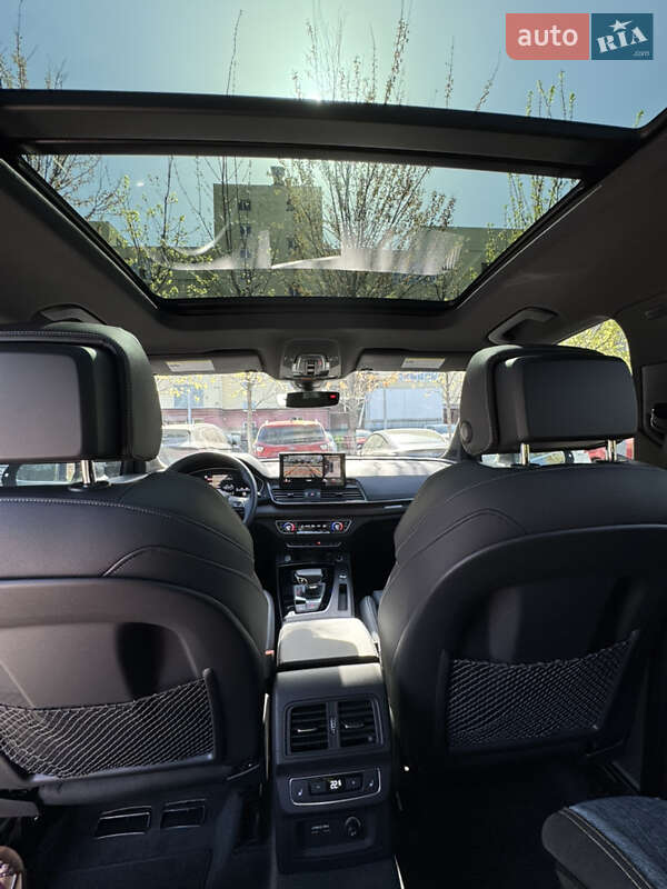 Внедорожник / Кроссовер Audi Q5 2023 в Киеве