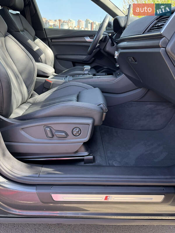 Внедорожник / Кроссовер Audi Q5 2023 в Киеве