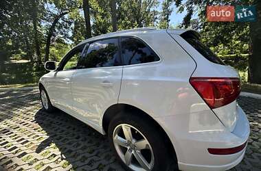 Внедорожник / Кроссовер Audi Q5 2011 в 
