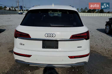 Внедорожник / Кроссовер Audi Q5 2021 в 