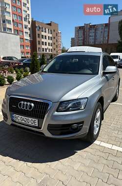 Внедорожник / Кроссовер Audi Q5 2009 в 