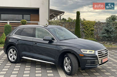 Внедорожник / Кроссовер Audi Q5 2019 в 