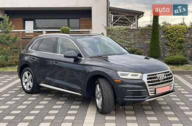 Внедорожник / Кроссовер Audi Q5 2019 в 
