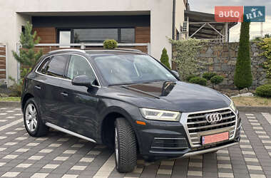 Внедорожник / Кроссовер Audi Q5 2019 в 