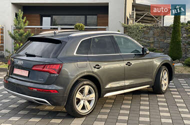 Внедорожник / Кроссовер Audi Q5 2019 в 