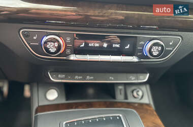 Внедорожник / Кроссовер Audi Q5 2019 в 