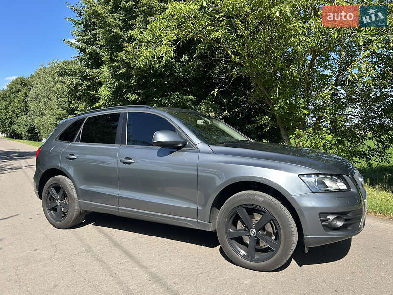 Внедорожник / Кроссовер Audi Q5 2012 в Киеве