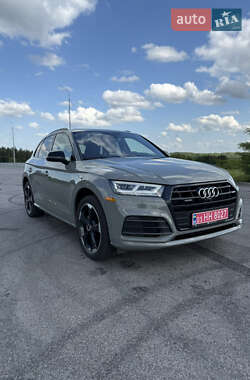 Внедорожник / Кроссовер Audi Q5 2019 в 