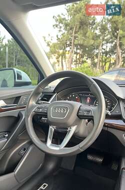 Внедорожник / Кроссовер Audi Q5 2019 в 