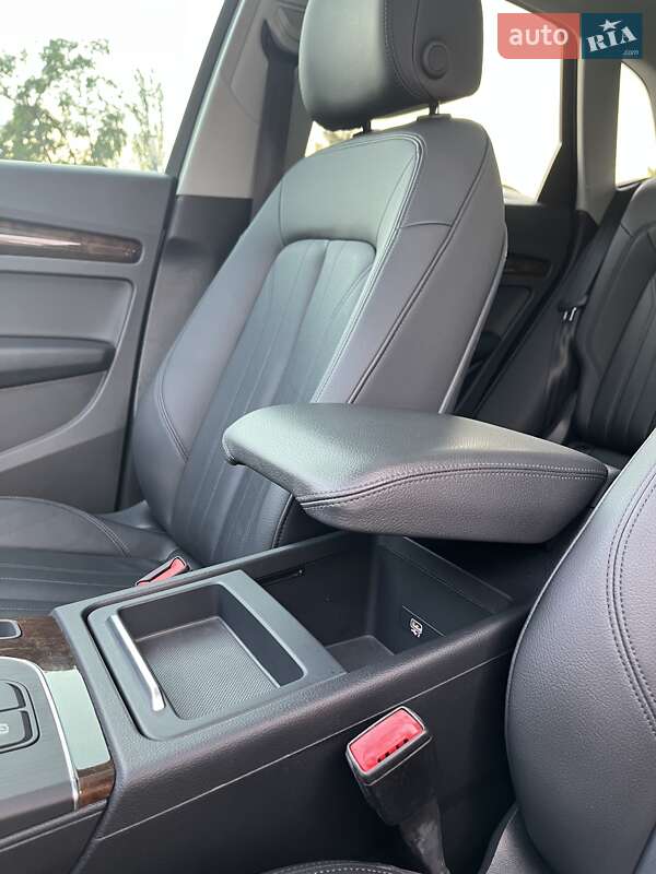Внедорожник / Кроссовер Audi Q5 2019 в Днепре
