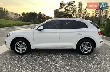 Внедорожник / Кроссовер Audi Q5 2019 в 