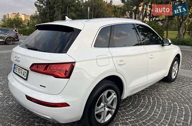 Внедорожник / Кроссовер Audi Q5 2019 в 