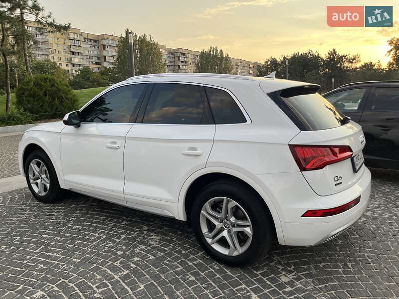 Внедорожник / Кроссовер Audi Q5 2019 в Днепре