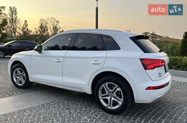 Внедорожник / Кроссовер Audi Q5 2019 в 