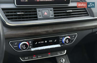 Внедорожник / Кроссовер Audi Q5 2017 в 