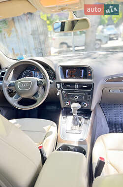Внедорожник / Кроссовер Audi Q5 2016 в 