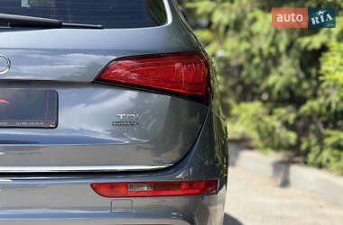 Внедорожник / Кроссовер Audi Q5 2015 в 
