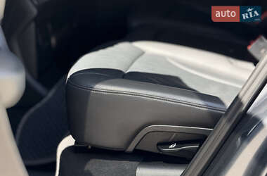 Внедорожник / Кроссовер Audi Q5 2015 в 