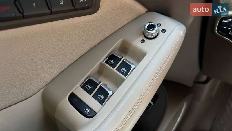 Позашляховик / Кросовер Audi Q5 2015 в Львові