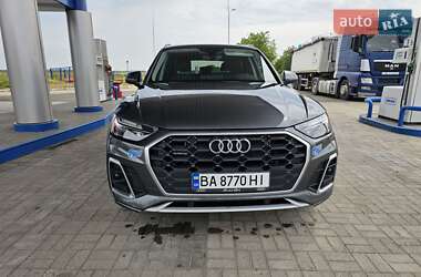 Внедорожник / Кроссовер Audi Q5 2020 в 