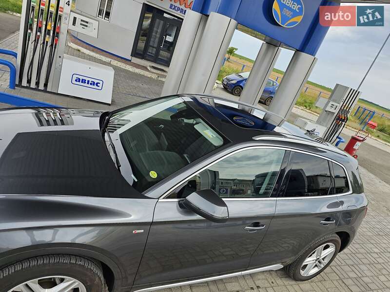 Внедорожник / Кроссовер Audi Q5 2020 в Гайвороне
