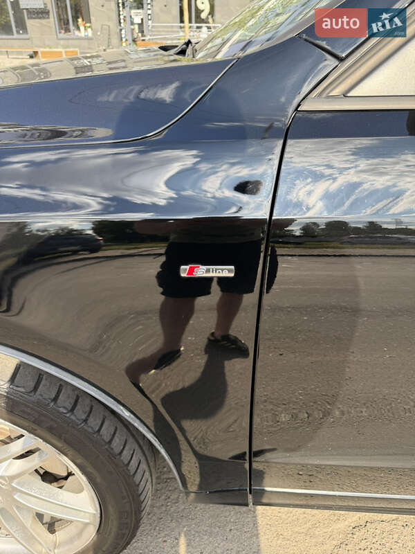 Позашляховик / Кросовер Audi Q5 2011 в Києві