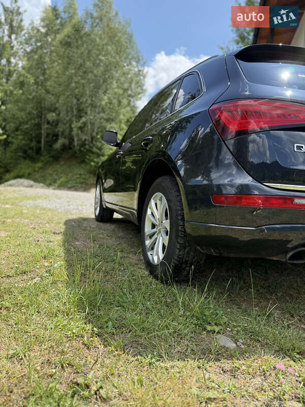 Внедорожник / Кроссовер Audi Q5 2015 в Сколе