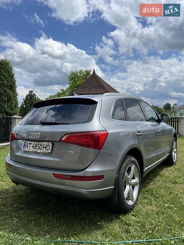 Внедорожник / Кроссовер Audi Q5 2011 в Надворной
