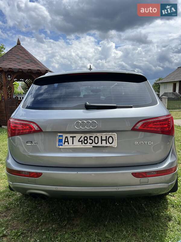 Внедорожник / Кроссовер Audi Q5 2011 в Надворной