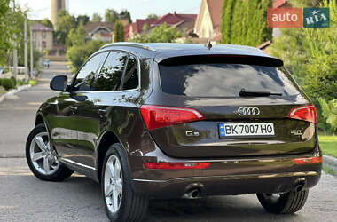 Внедорожник / Кроссовер Audi Q5 2010 в 
